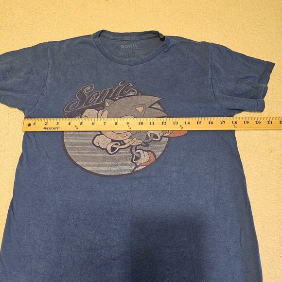 Sonic The Hedgehog Blue Graphic T-Shirt - Adult Men's Size Small - Picture 6 of 8